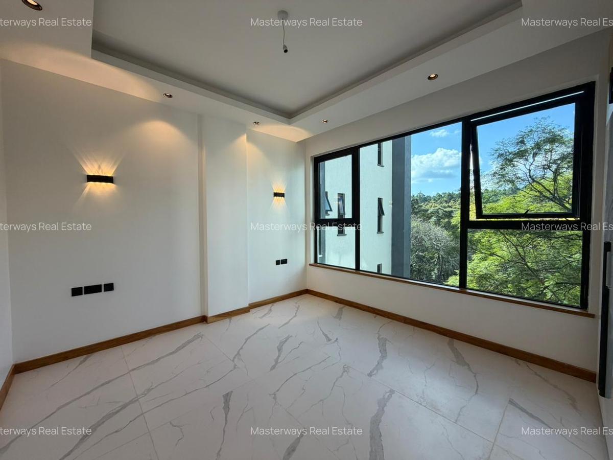 2 Bed Apartment with En Suite at Peponi Road - 8