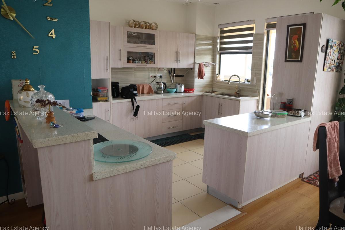 3 Bed Apartment with En Suite at Brookside Drive - 16