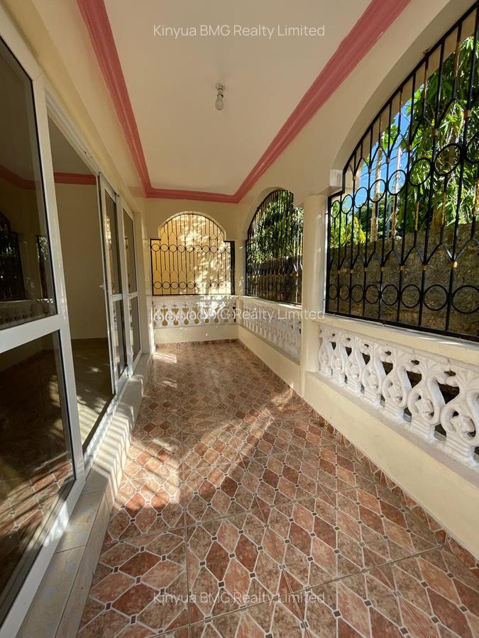 4 Bed Townhouse with En Suite in Nyali Area - 2