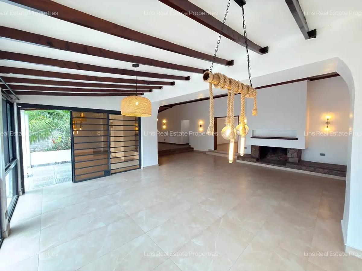 4 Bed House with En Suite in Muthaiga - 15