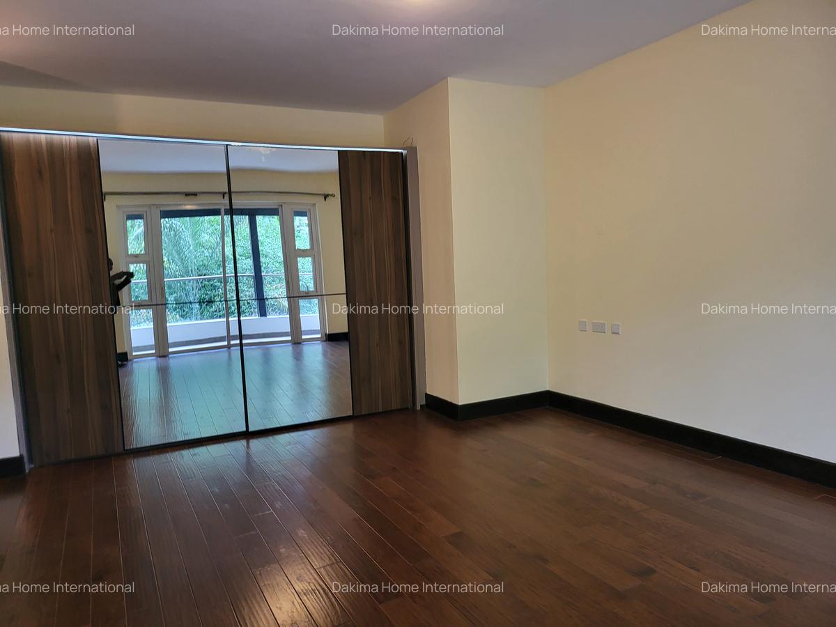 4 Bed Apartment with En Suite in General Mathenge - 18