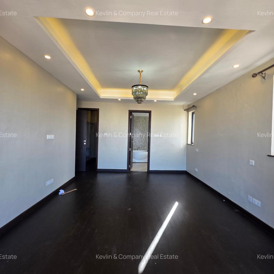 4 Bed Apartment with En Suite in Lavington - 9