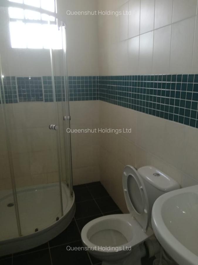 5 Bed House with En Suite in Kitisuru - 12