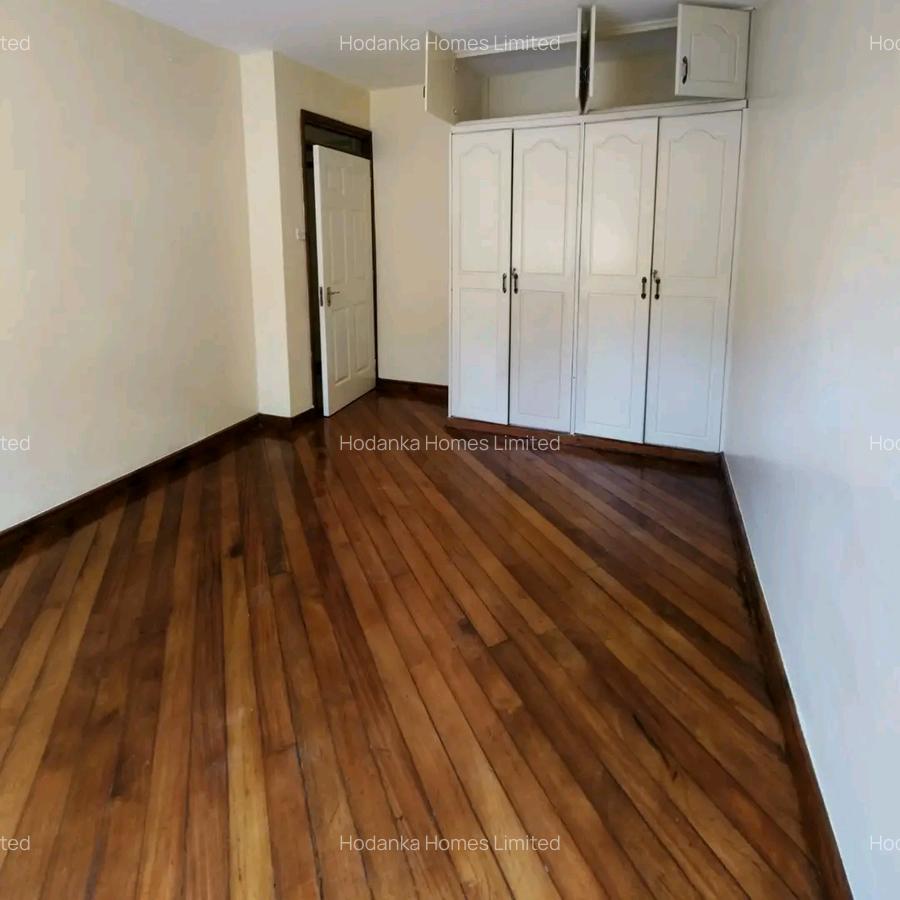 3 Bed Apartment with En Suite in Lavington - 1