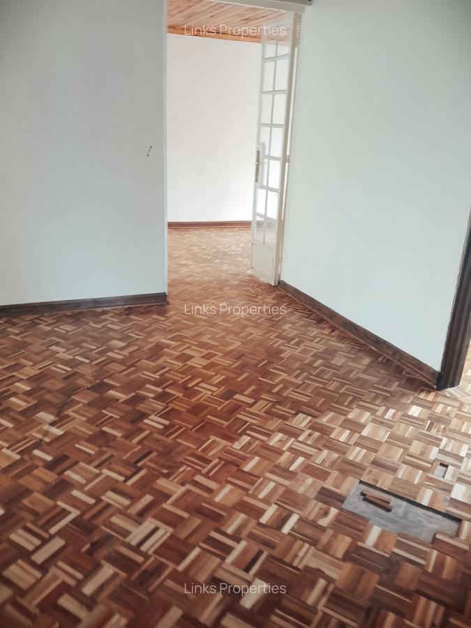 4 Bed House with En Suite at Karen Road - 4