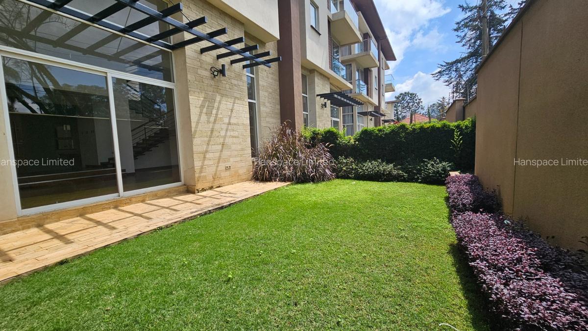 4 Bed Villa with En Suite in Lavington - 2