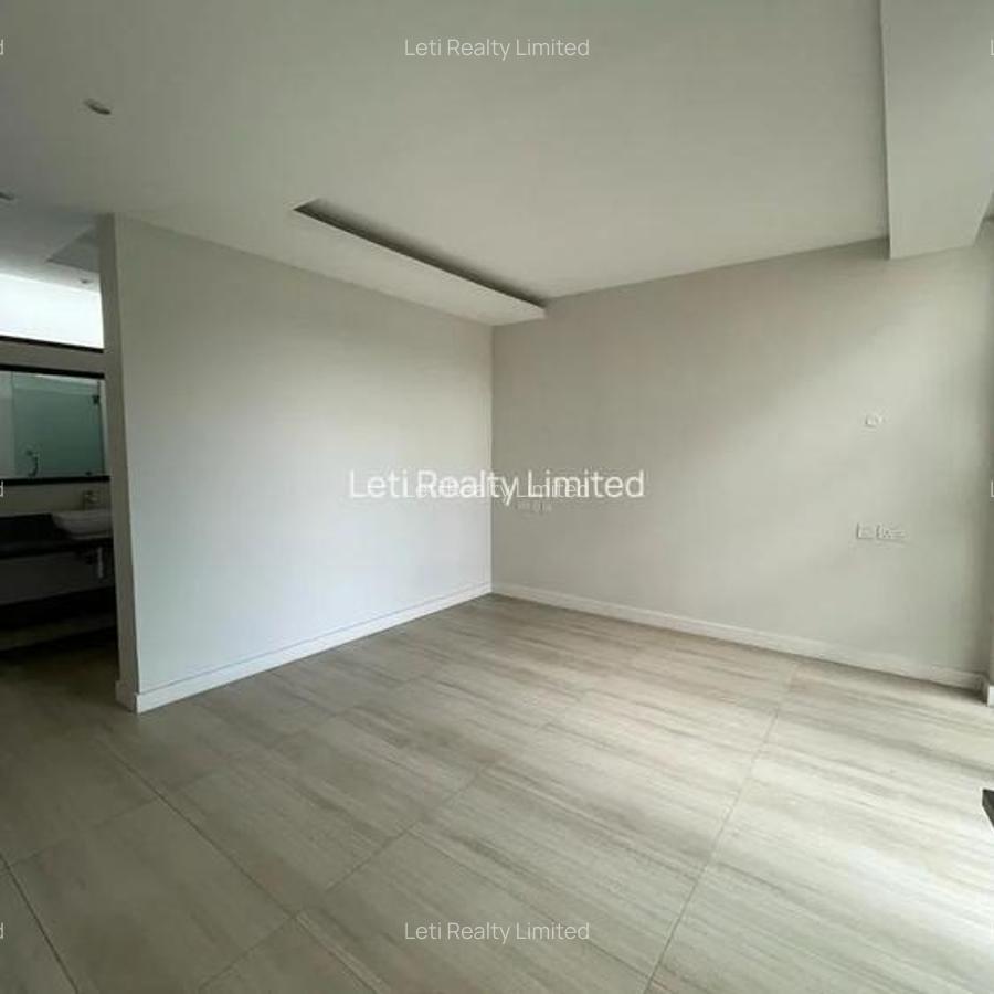 4 Bed Townhouse with En Suite in Lavington - 4