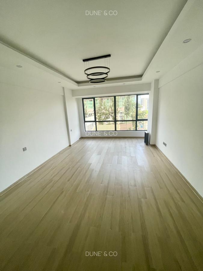 Serviced 2 Bed Apartment with En Suite in Westlands Area - 6