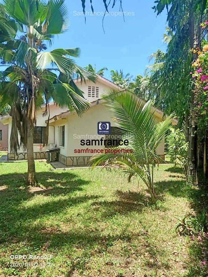 4 Bed Townhouse with En Suite at Beach Road - 12