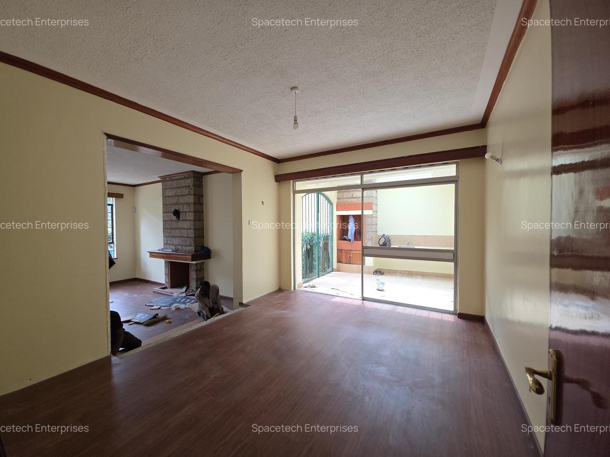 4 Bed Townhouse with En Suite in Westlands Area - 18