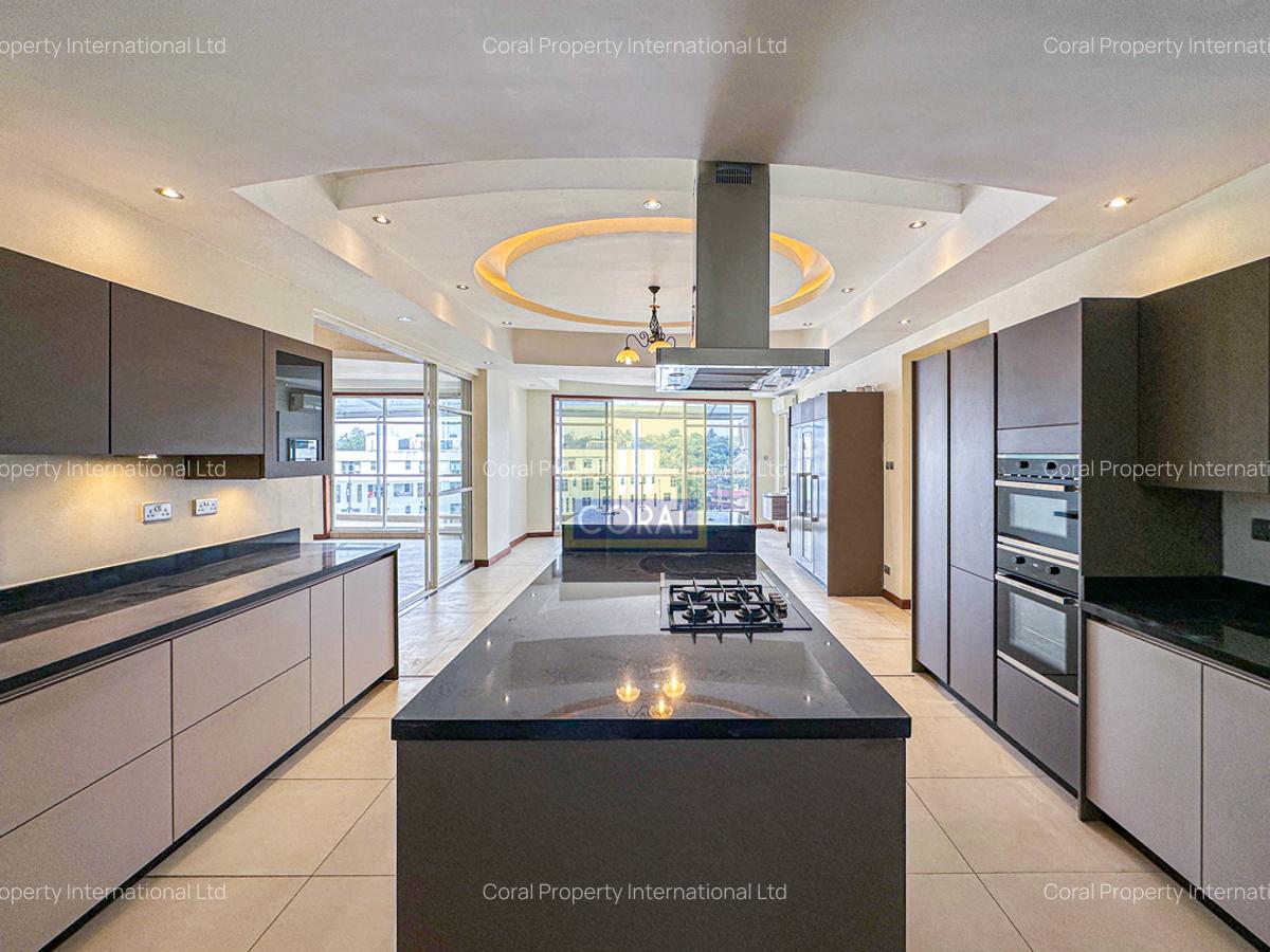 5 Bed Apartment in Spring Valley - 3