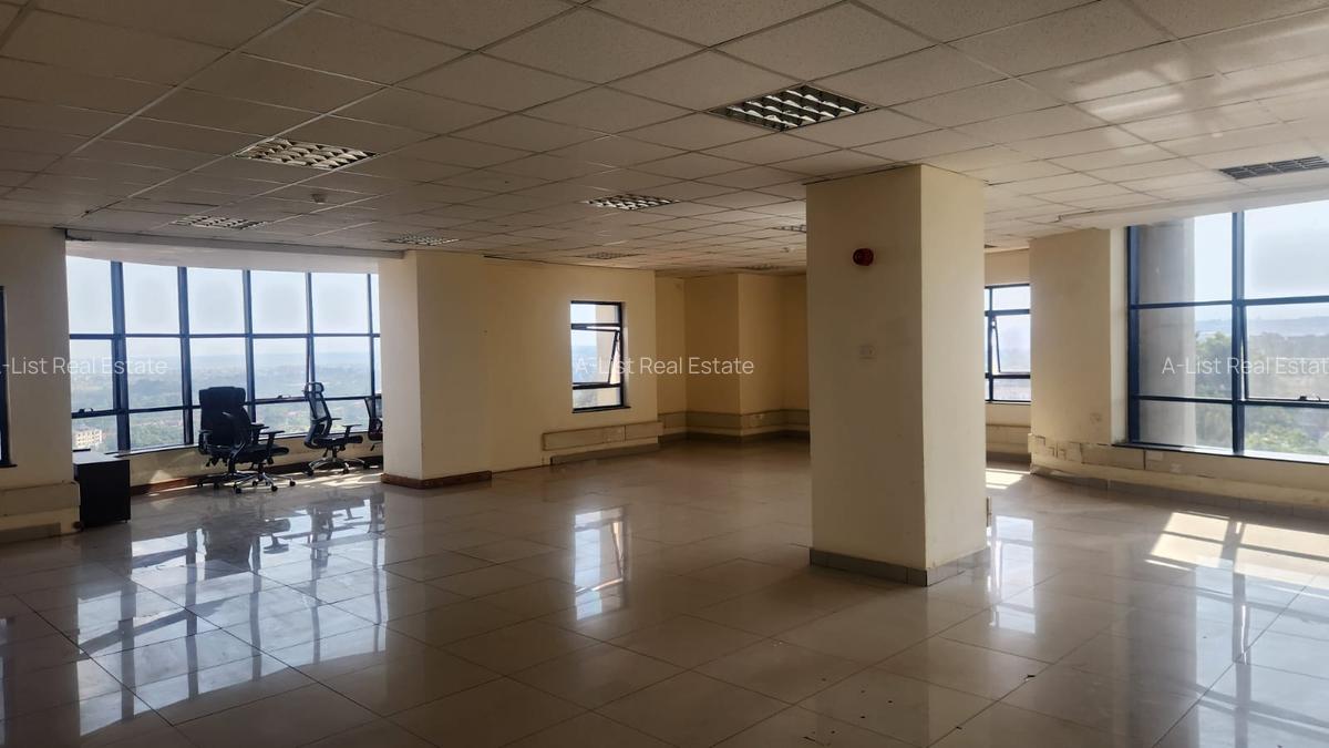 2,660 ft² Commercial Property with Service Charge Included at Hospital Road - 4