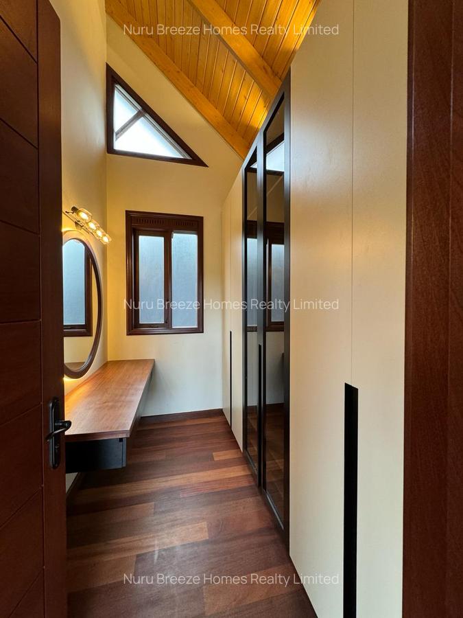 4 Bed House with En Suite in Runda - 10