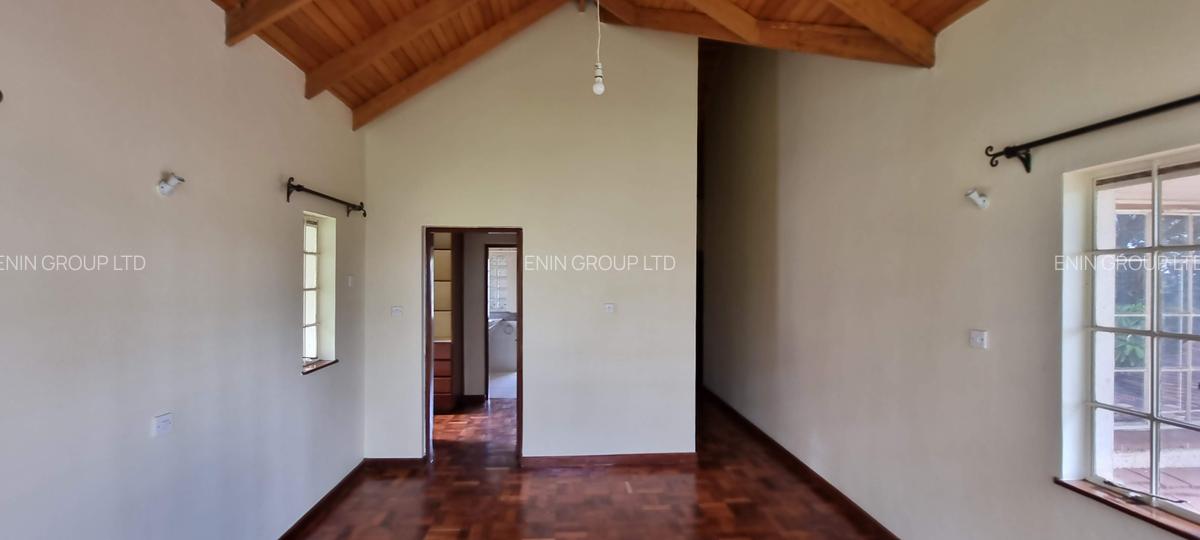 5 Bed Townhouse with En Suite at Lone Tree - 14