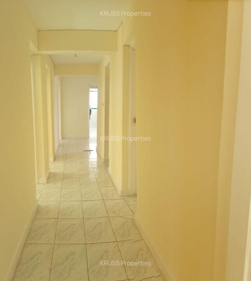 3 Bed Apartment with En Suite at As1026 - 10