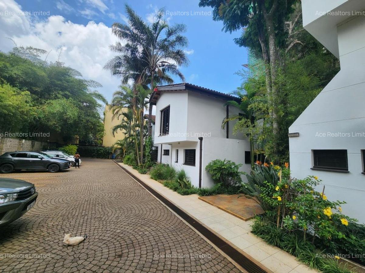 Furnished 1 Bed Apartment with En Suite at Rhapta Road - 8