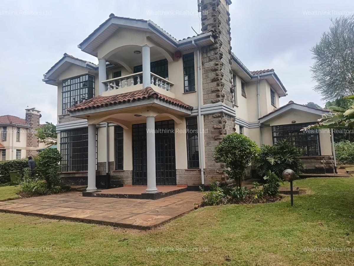 4 Bed Townhouse with En Suite at Redhill - 2