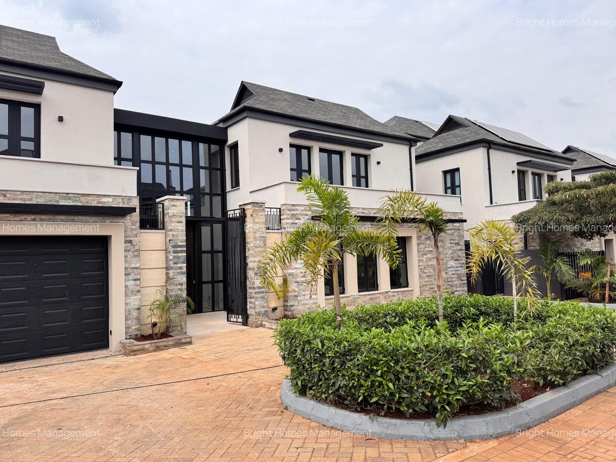 4 Bed Villa with Swimming Pool in Runda - 1