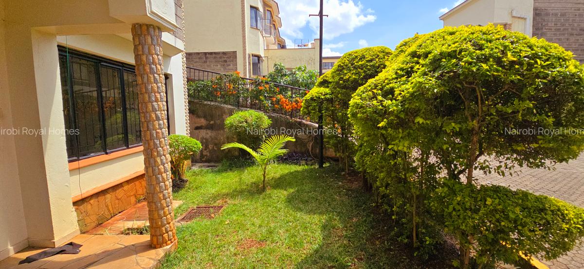 4 Bed Townhouse with En Suite at Grovelia Grove - 7