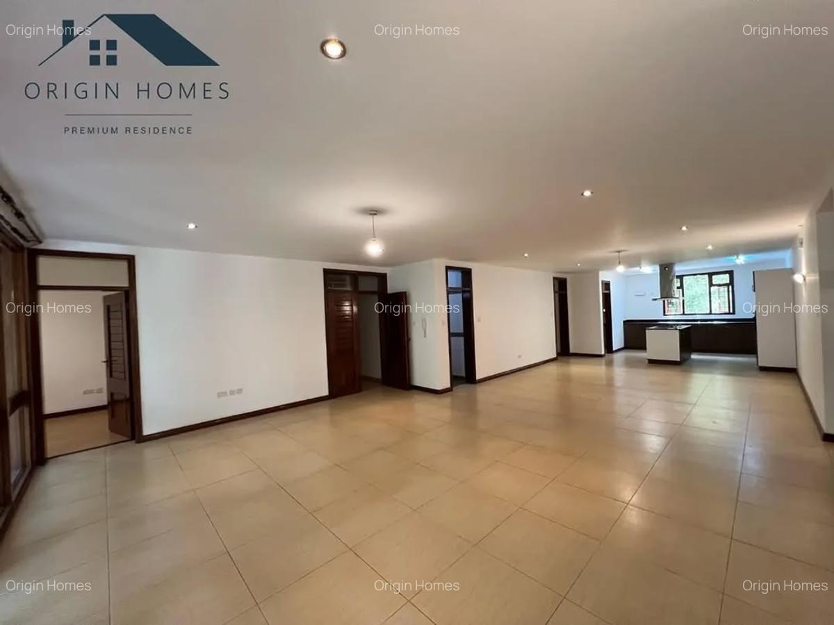 3 Bed Apartment with En Suite at Riverside Drive - 7