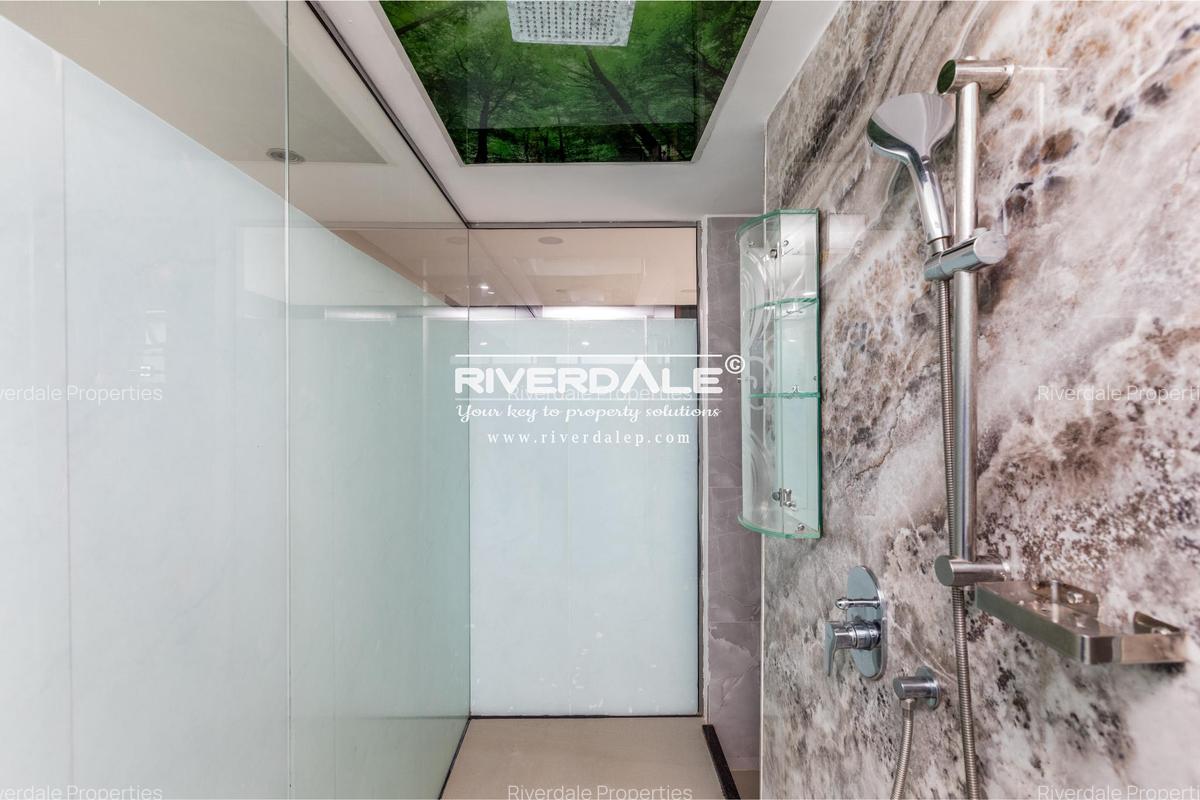 5 Bed Apartment with En Suite in General Mathenge - 18