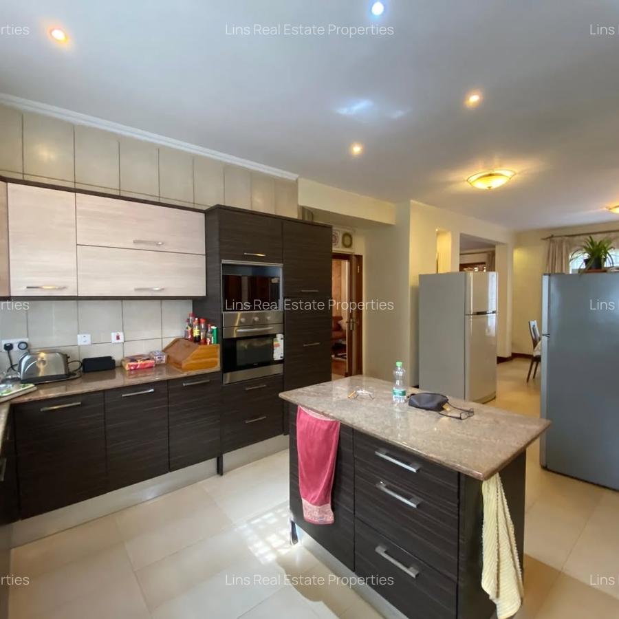 4 Bed Townhouse with En Suite in Westlands Area - 6
