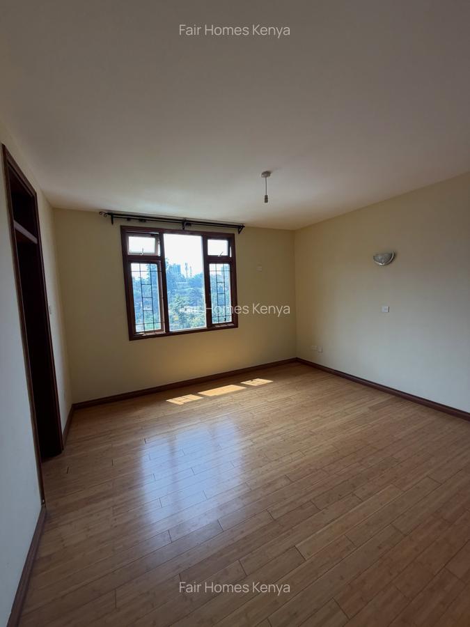 3 Bed Apartment with En Suite at Riverside Drive - 9
