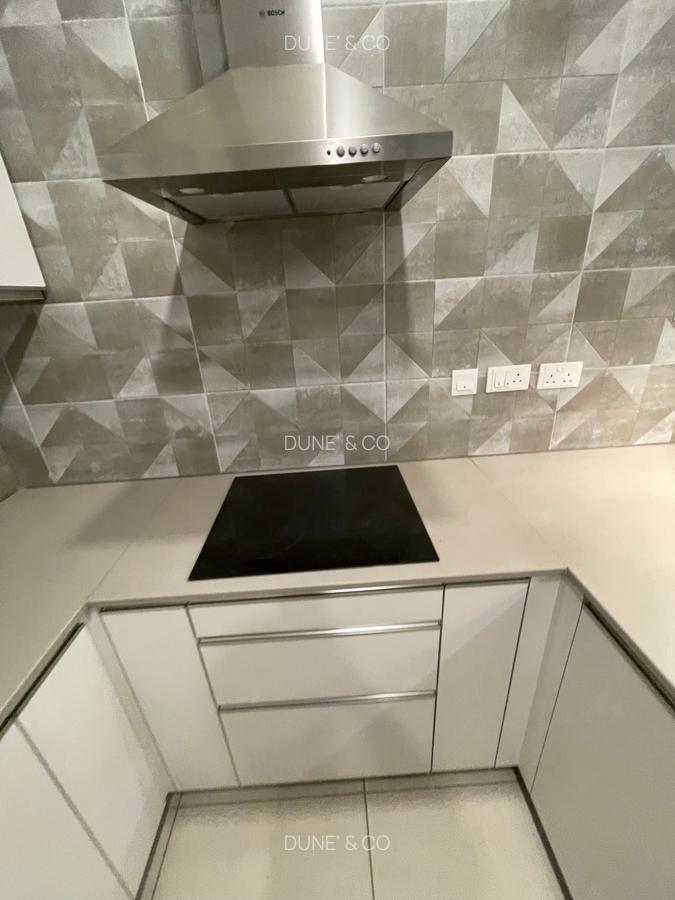 Serviced 2 Bed Apartment with En Suite in Westlands Area - 11