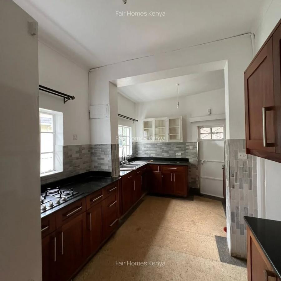 3 Bed House with En Suite at Jacaranda Avenue - 5