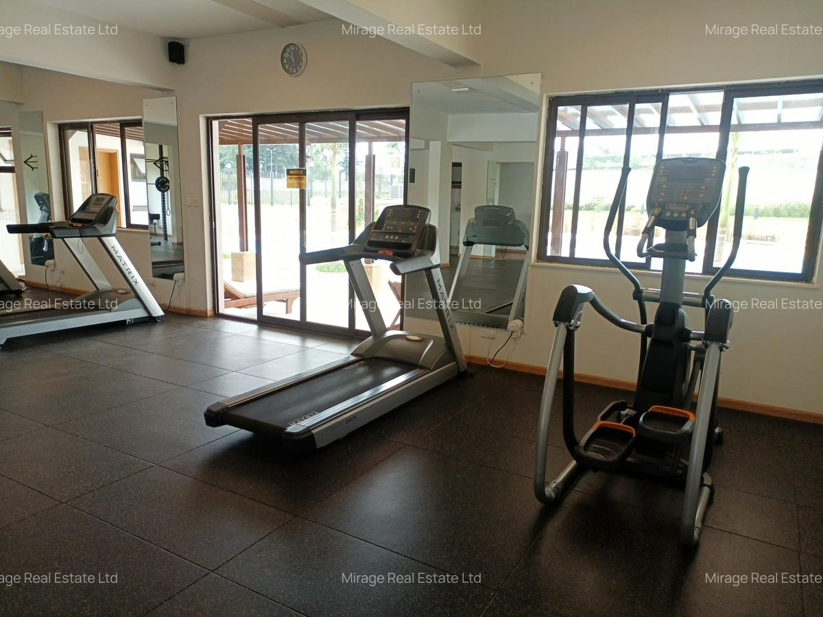 2 Bed Apartment with En Suite in Garden Estate - 15