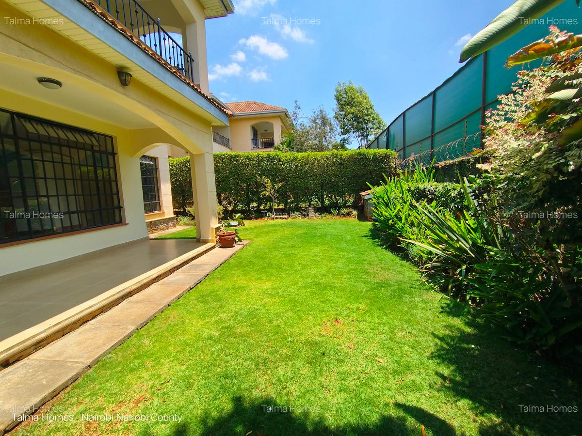4 Bed Townhouse with En Suite at Off Convent Drive - 6