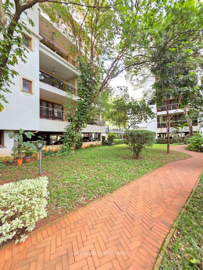 Furnished 3 Bed Apartment with En Suite at Riverside Drive - 1