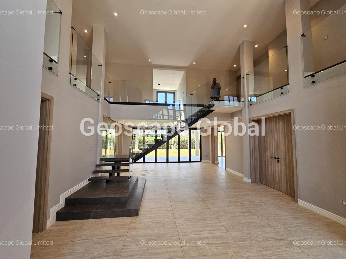 4 Bed House with En Suite in Runda - 8