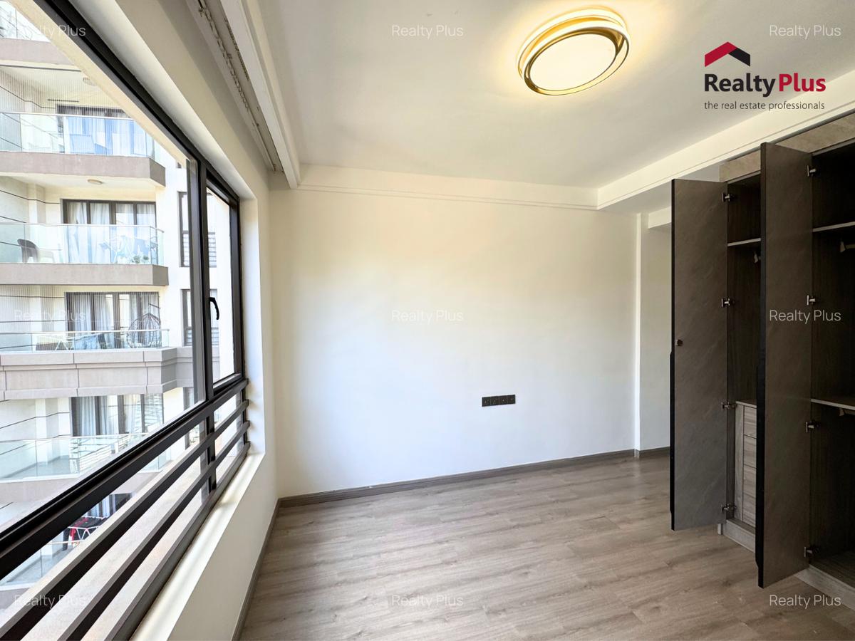 2 Bed Apartment with En Suite at Riverside Drive - 4