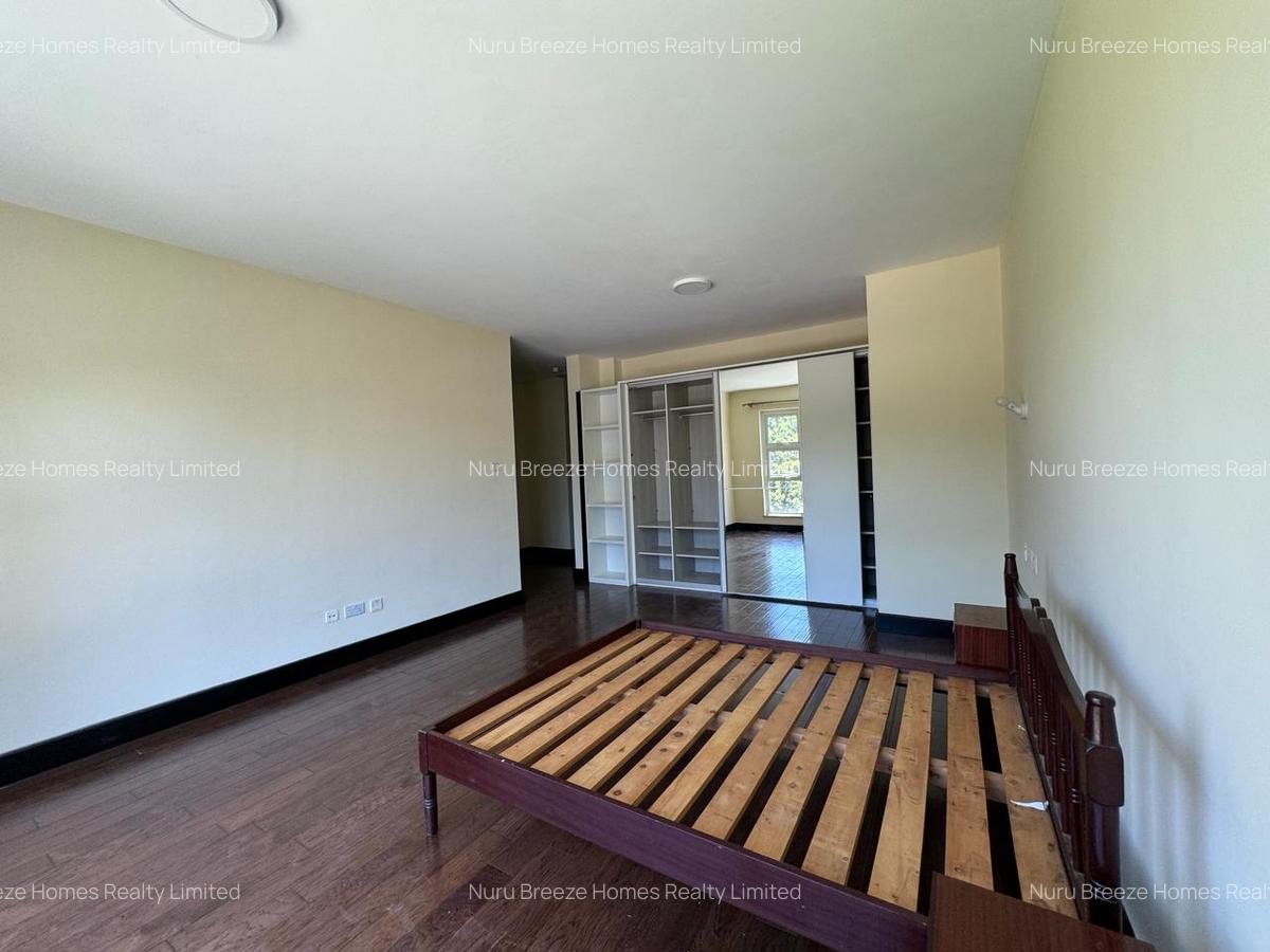 4 Bed Apartment with En Suite in General Mathenge - 20