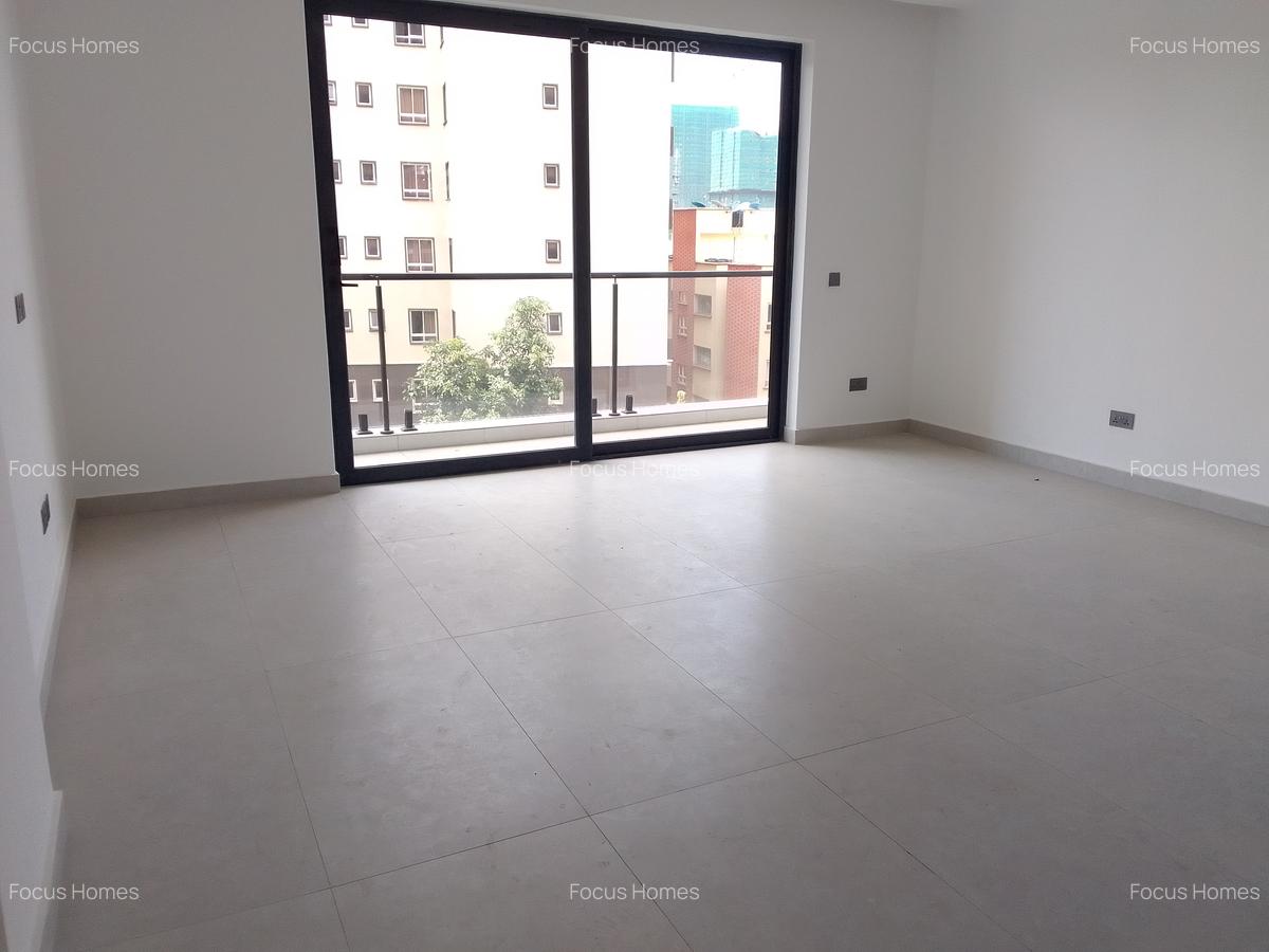 2 Bed Apartment with En Suite in Westlands Area - 12