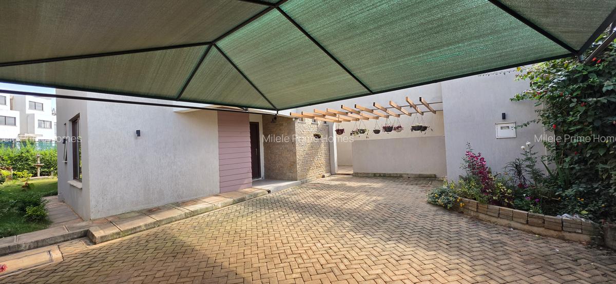 4 Bed Townhouse with En Suite at Runda Gardens - 16