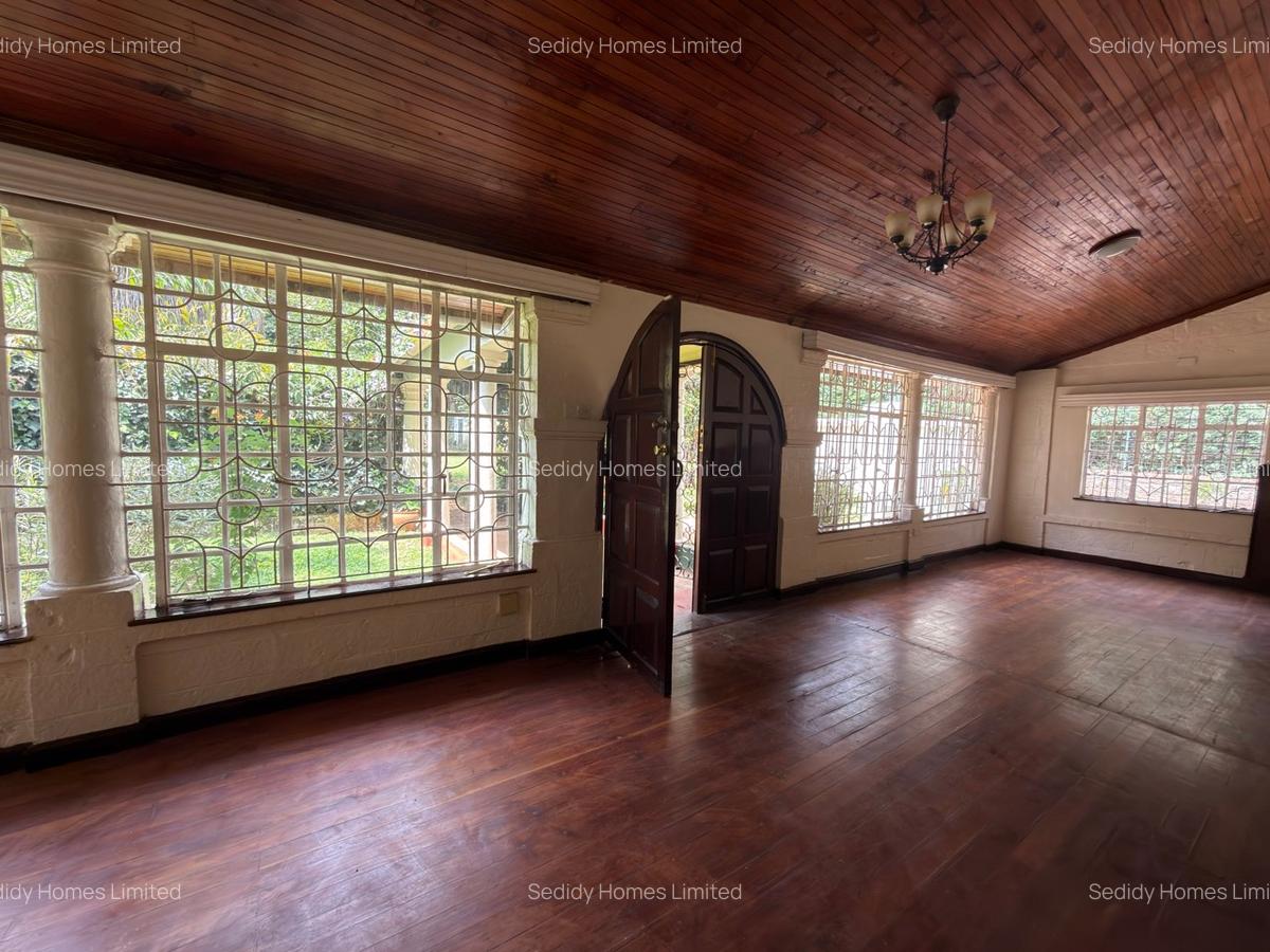 8 Bed House with En Suite in Muthaiga - 12