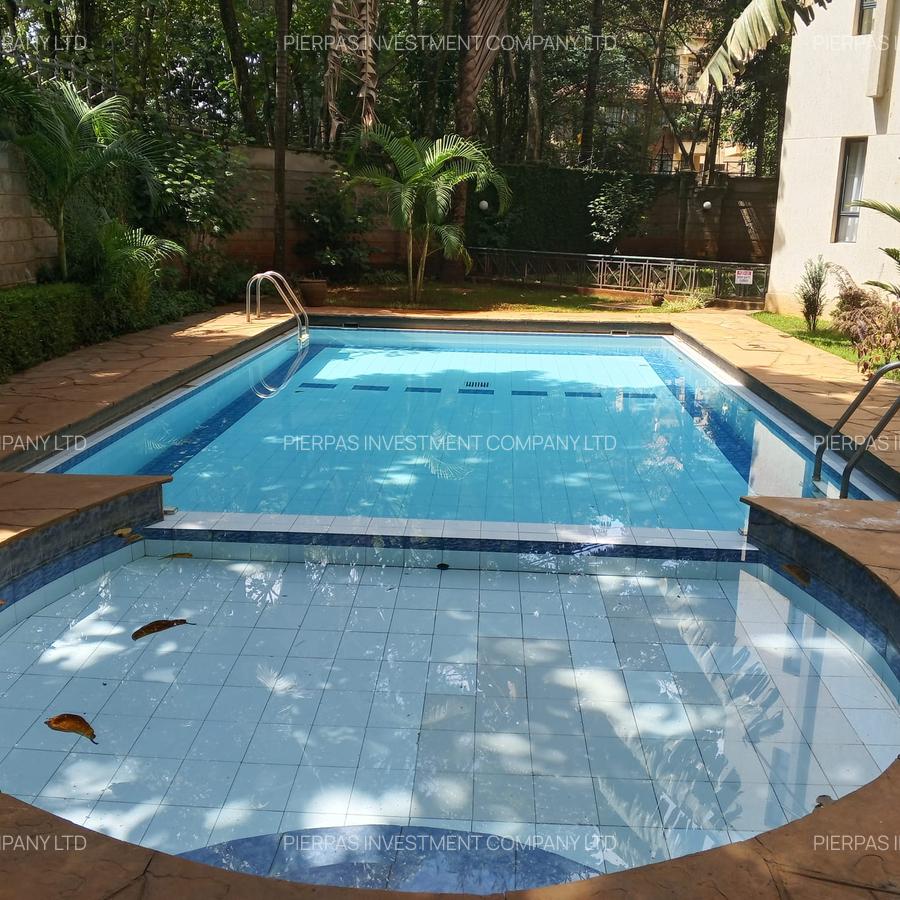 3 Bed Apartment with En Suite in Lavington - 5