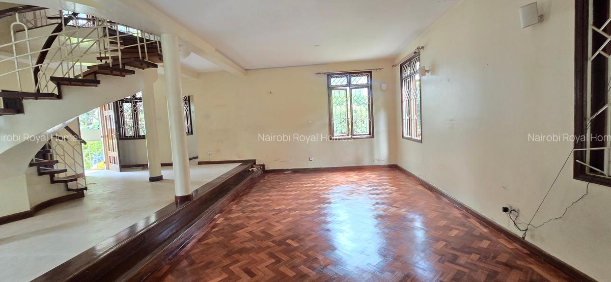 4 Bed Townhouse with En Suite at Convent Drive - 16
