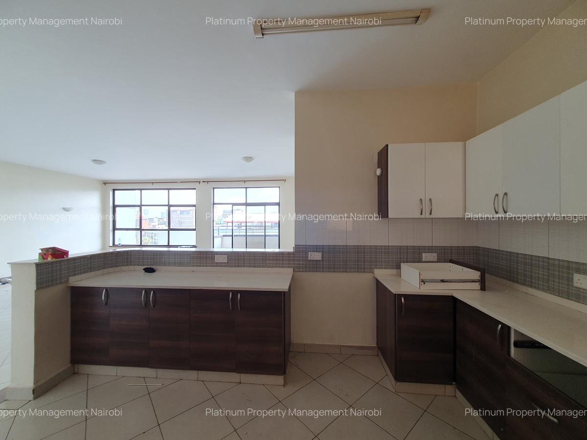 2 Bed Apartment with En Suite at Mpaka Rd - 4