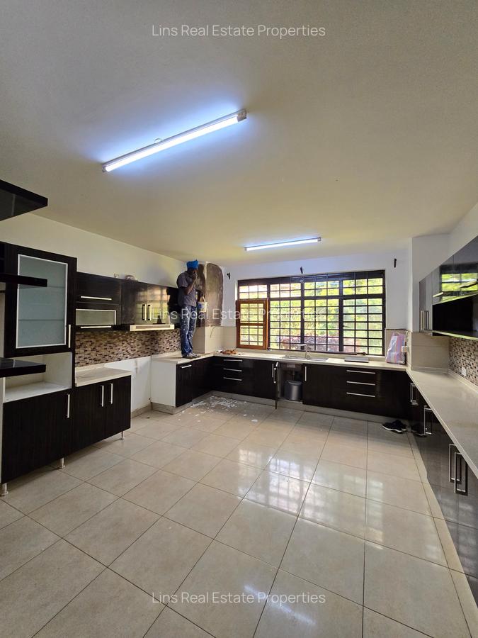 4 Bed Townhouse with En Suite in Runda - 7