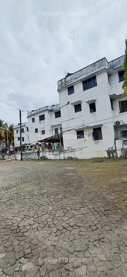3 Bed Apartment with En Suite at Mombasa Cbd - 5