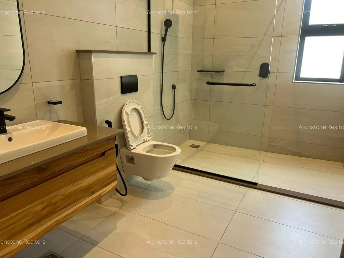 4 Bed Apartment with En Suite in Loresho - 9