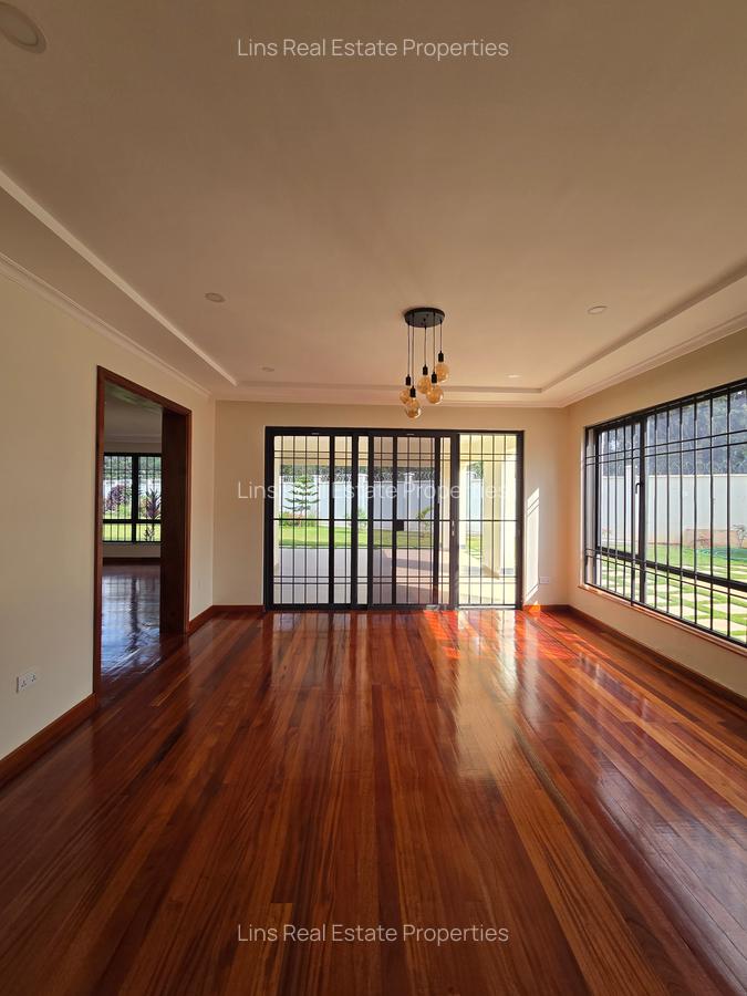 6 Bed House with En Suite in Loresho - 8