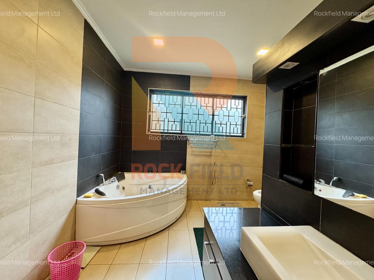 4 Bed Townhouse with En Suite at Peponi Road - 9