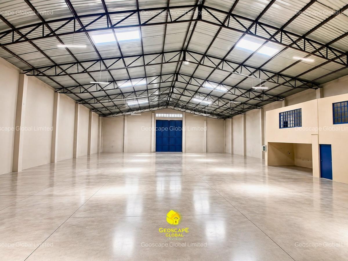 11,600 ft² Warehouse with Parking in Mlolongo - 3