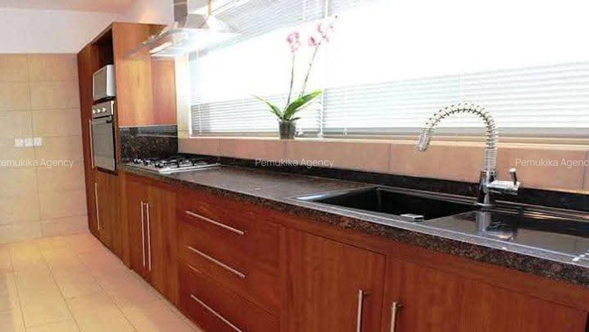 6 Bed Villa with En Suite in Diani - 8