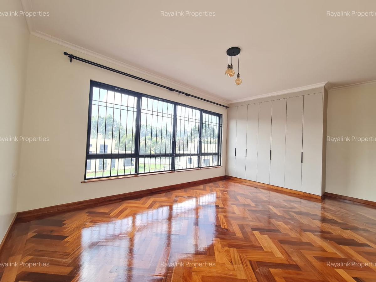 6 Bed House with En Suite at Loresho - 9