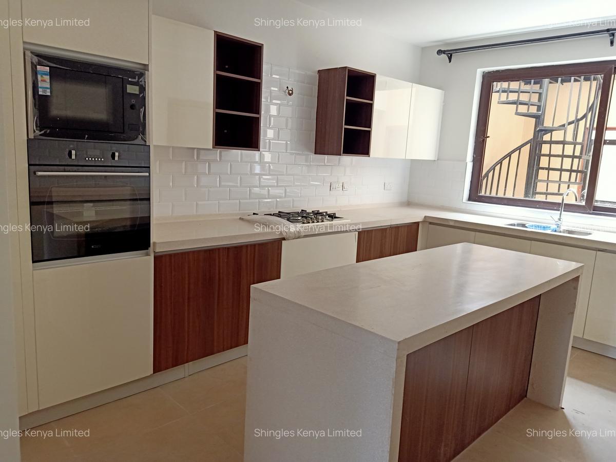 5 Bed Townhouse with En Suite at Njumbi Rd - 6